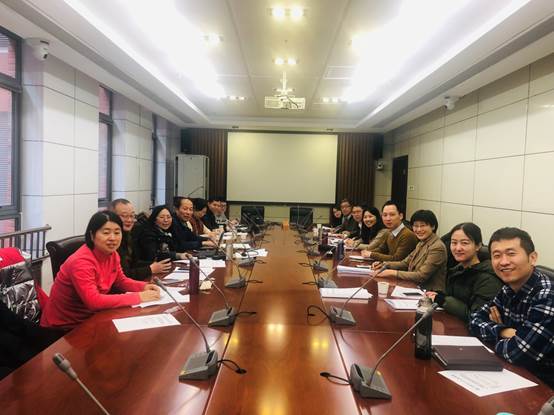 av在线
工商管理专业召开2019级本科培养方案修订会议