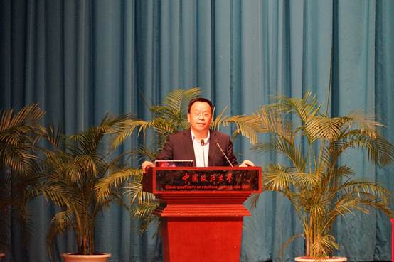 以诚信承载厚德，以公平践行明法——时建中副校长在av在线
2018级新生入学典礼上的讲话