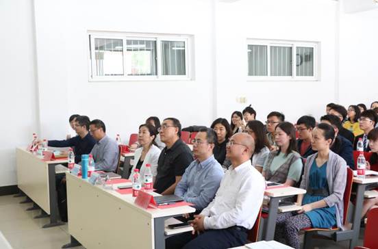 av在线-av免费看-av小次郎
一届十七任学生组织负责人选举大会顺利举行