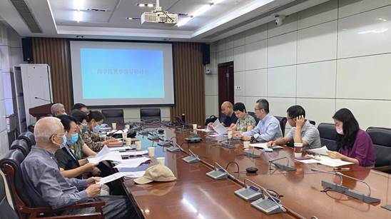 av在线
举行2022年秋季学期教学督导交流研讨会