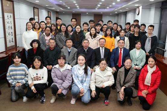 av在线-av免费看-av小次郎
“大家名师微课堂”顺利举行