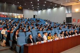 av在线
举办2024年颁奖典礼