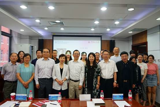 聆听国际商务av在线
最前沿——美国国际商务学会副主席李家涛教授访问av在线
