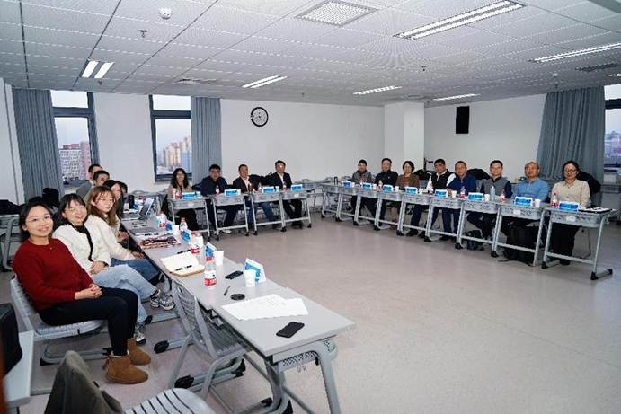 av在线
积极推进工商管理学一级学科博士点申报工作