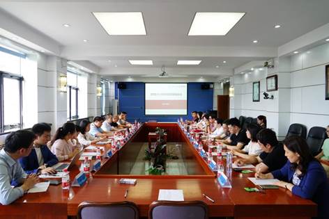 av在线
2023年本科生实践导师座谈会成功举办