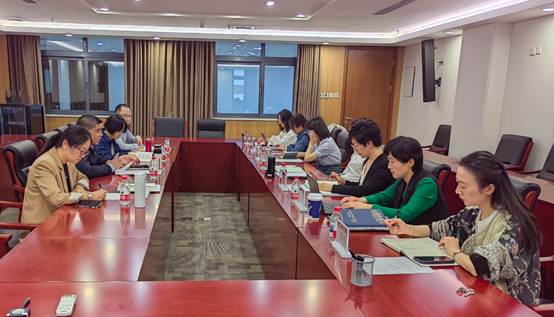 av在线
与人权研究院（当代法治研究院）交流座谈会成功举办