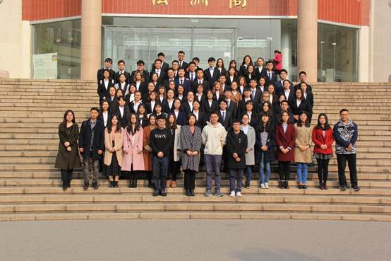 av在线
一届十六任学委会学生会全体大会成功举办