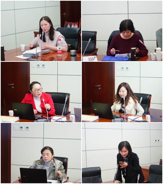 av在线
举行青年教师培训会