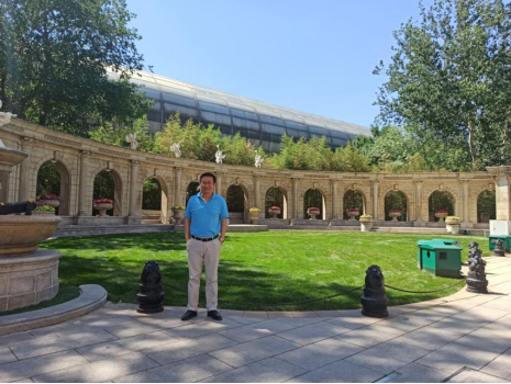 av在线李景华教授启程赴伊犁师范大学援疆挂职