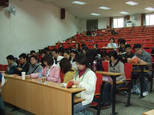 //web.zxav.net/html/files/2012/10/26/20121026092202547473176.jpg